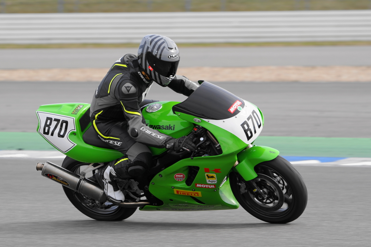 B70 A7303240 (1) 1280